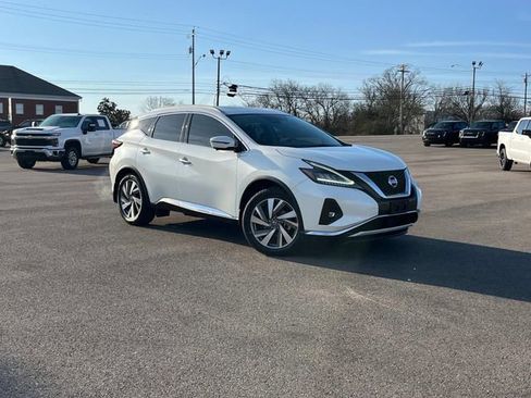 Used 2020 Nissan Murano SL w/ Moonroof Package image 2