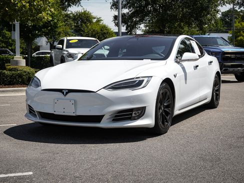 Used 2020 Tesla Model S Long Range Plus AWD/4WD image 5