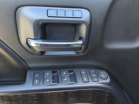 Used 2015 GMC Sierra 2500 Denali w/ Duramax Plus Package image 8