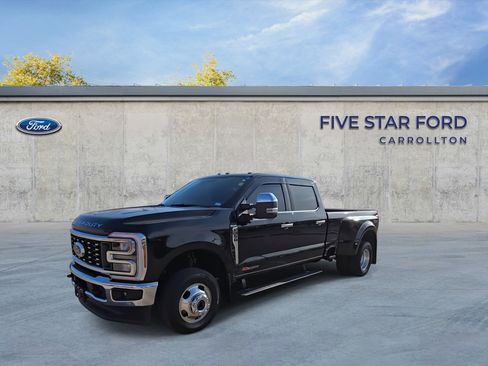 Certified 2025 Ford F350 King Ranch w/ Chrome Package image 4