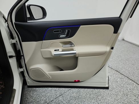 Used 2024 Mercedes-Benz GLA 250 image 15