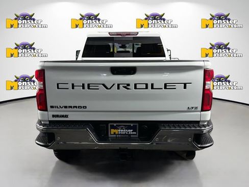 Used 2020 Chevrolet Silverado 2500 LTZ w/ LTZ Premium Package AWD/4WD image 6