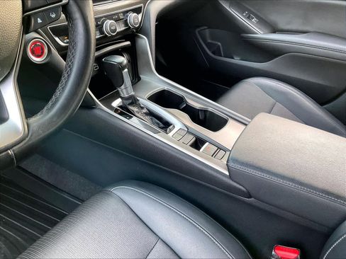 Used 2022 Honda Accord Sport image 19