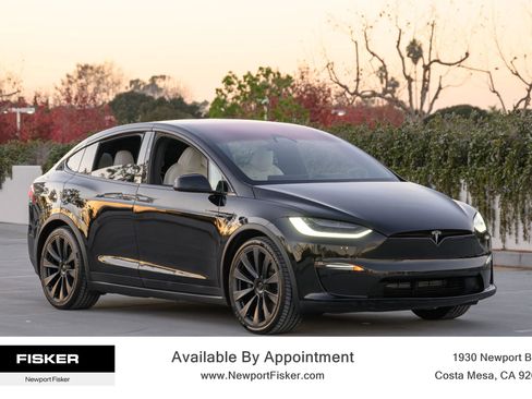 Used 2022 Tesla Model X Plaid image 6