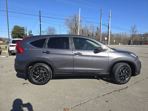 Used 2016 Honda CR-V SE image 14