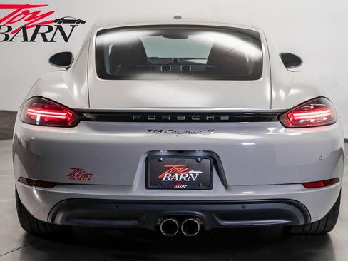 Used 2018 Porsche 718 Cayman S image 12