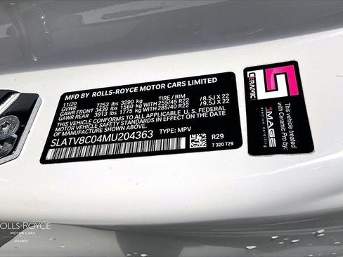 Certified 2021 Rolls-Royce Cullinan Black Badge image 27