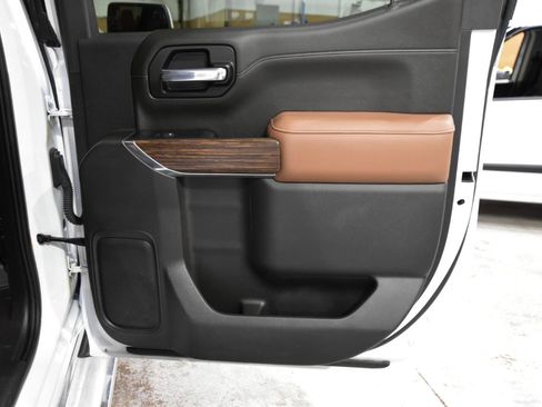 Used 2022 Chevrolet Silverado 1500 High Country AWD/4WD image 45