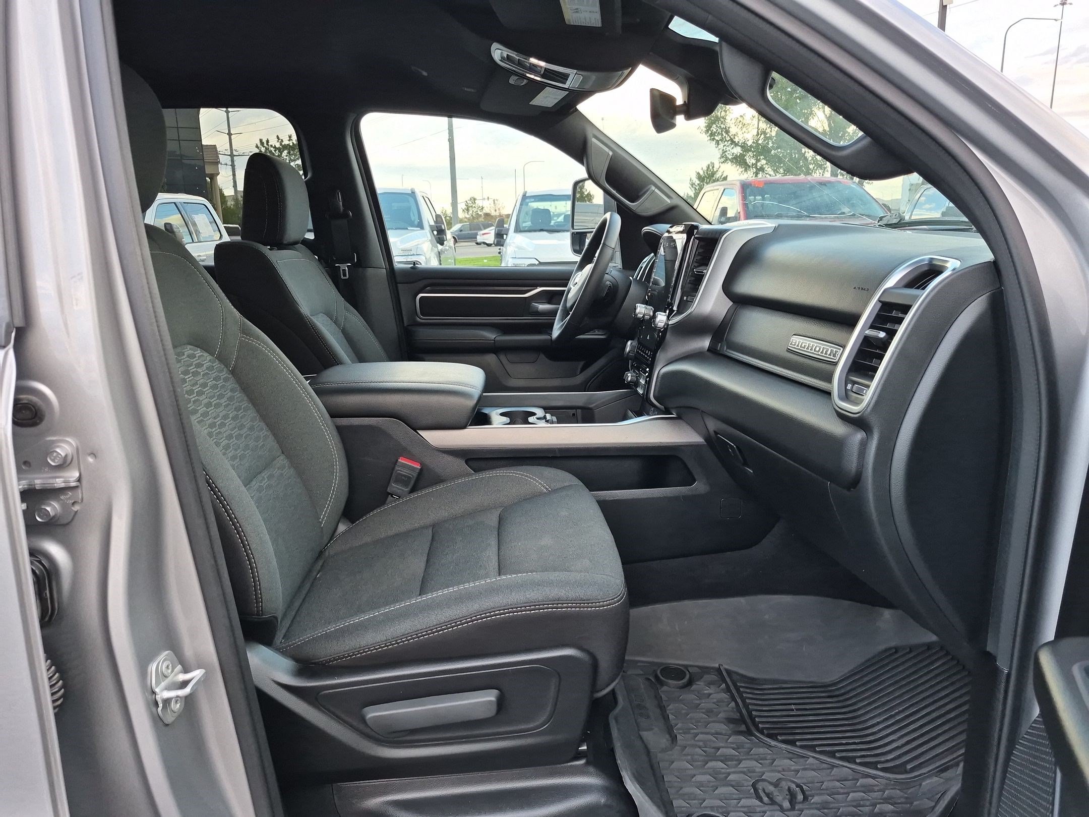 Used 2025 RAM 1500 Big Horn AWD/4WD image 31
