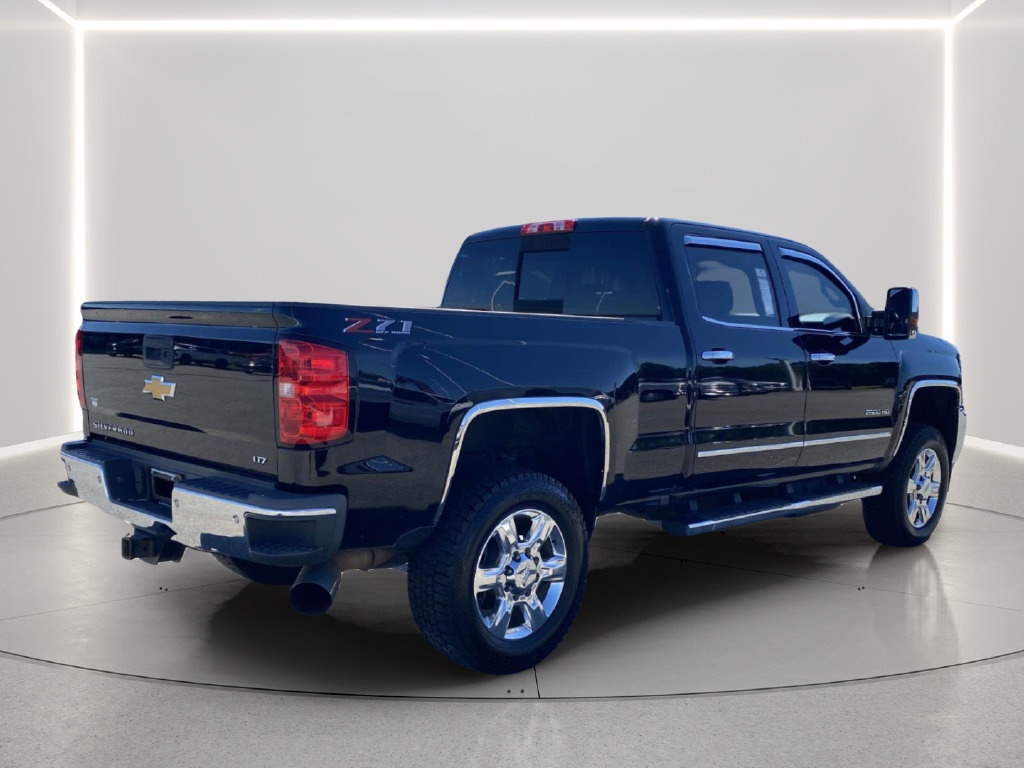 Used 2018 Chevrolet Silverado 2500 LTZ w/ Duramax Plus Package AWD/4WD image 6