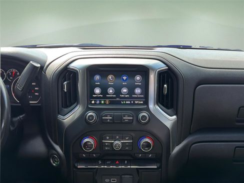 Used 2021 Chevrolet Silverado 1500 LT Trail Boss AWD/4WD image 10