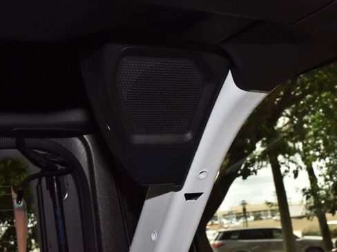 Certified 2024 Ford Bronco Wildtrak AWD/4WD image 18