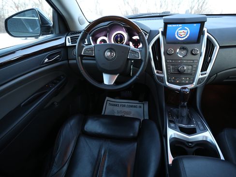 Used 2011 Cadillac SRX Luxury image 13