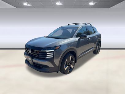 New 2026 Nissan Kicks SR w/ Cold Weather Package