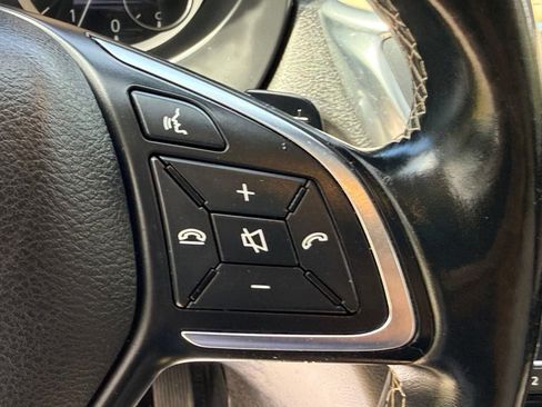 Used 2017 INFINITI QX30 Premium w/ Navigation Package FWD image 41