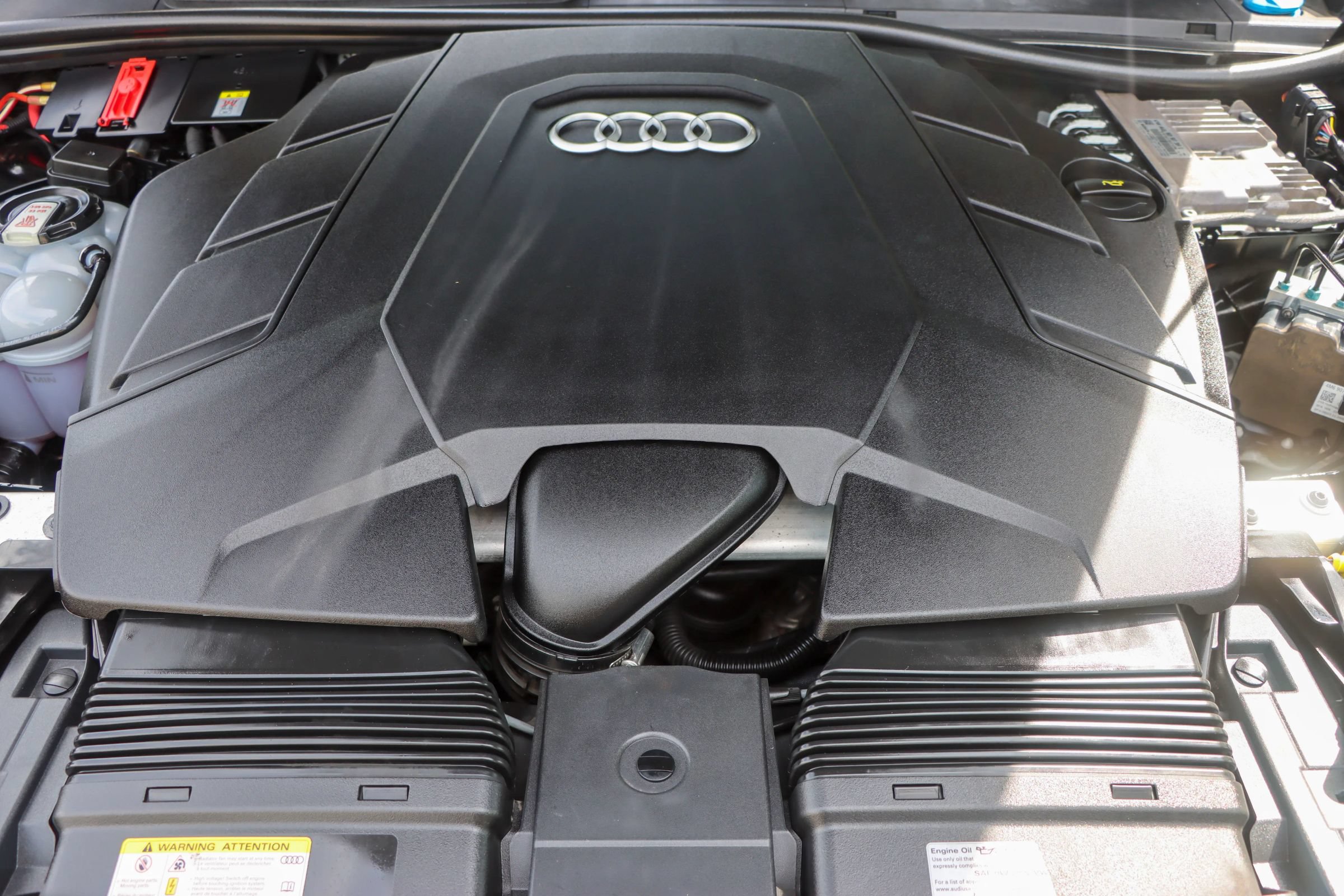 Used 2021 Audi Q8 Premium w/ Convenience Package AWD/4WD image 44