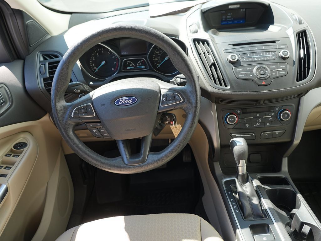 Used 2017 Ford Escape SE AWD/4WD image 20
