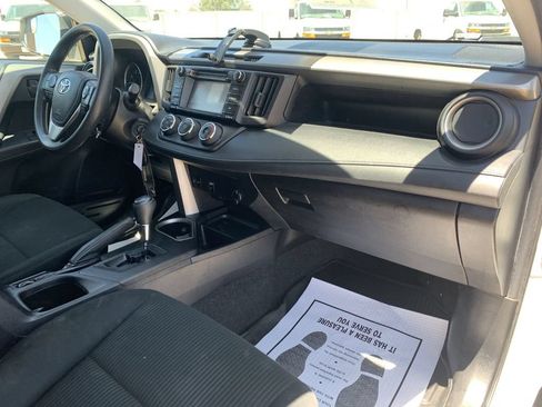 Used 2018 Toyota RAV4 LE w/ All Weather Liner Package AWD/4WD image 28