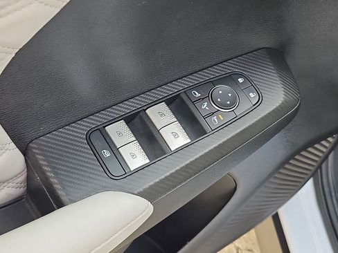 Used 2024 Mitsubishi Outlander SEL image 13