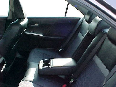 Used 2014 Toyota Camry SE FWD image 13