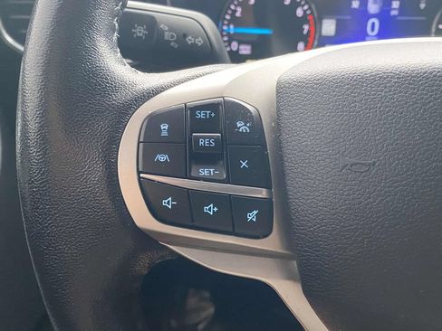 Used 2021 Ford Explorer XLT w/ Equipment Group 202A AWD/4WD image 20