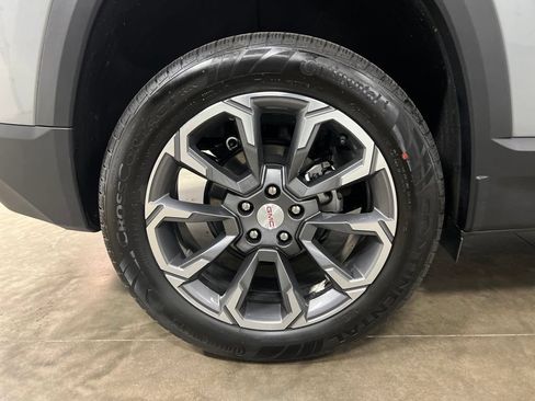 Certified 2026 GMC Terrain Elevation w/ Elevation Premium Package AWD/4WD image 10