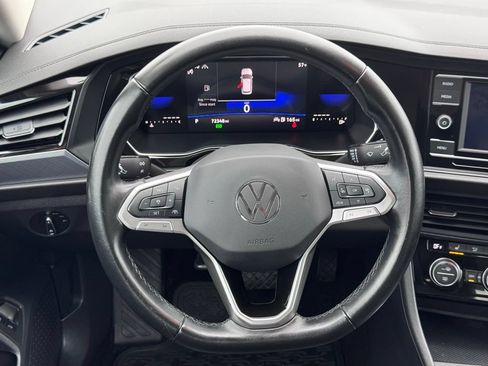 Used 2023 Volkswagen Jetta SE FWD image 14