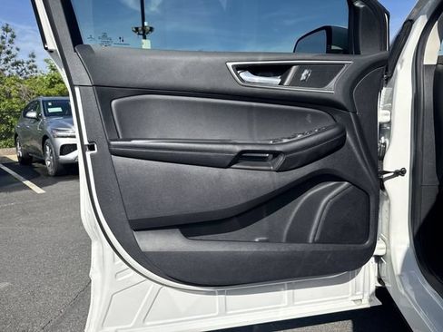 Used 2022 Ford Edge SEL w/ Convenience Package AWD/4WD image 12