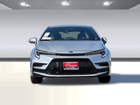 Used 2024 Toyota Corolla SE image 5