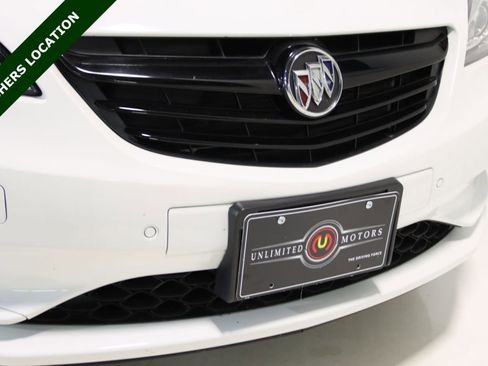 Used 2018 Buick Cascada Sport Touring w/ Dark Effects Package FWD image 28