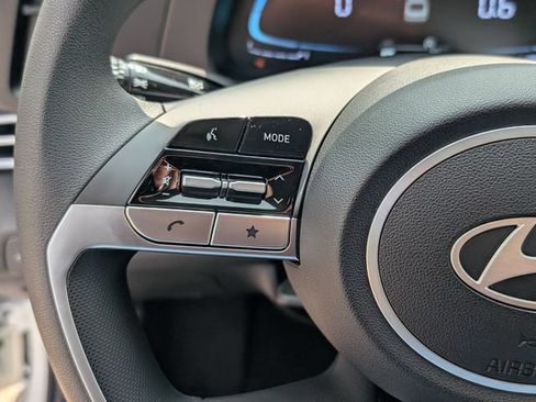 New 2026 Hyundai Elantra SE FWD image 15