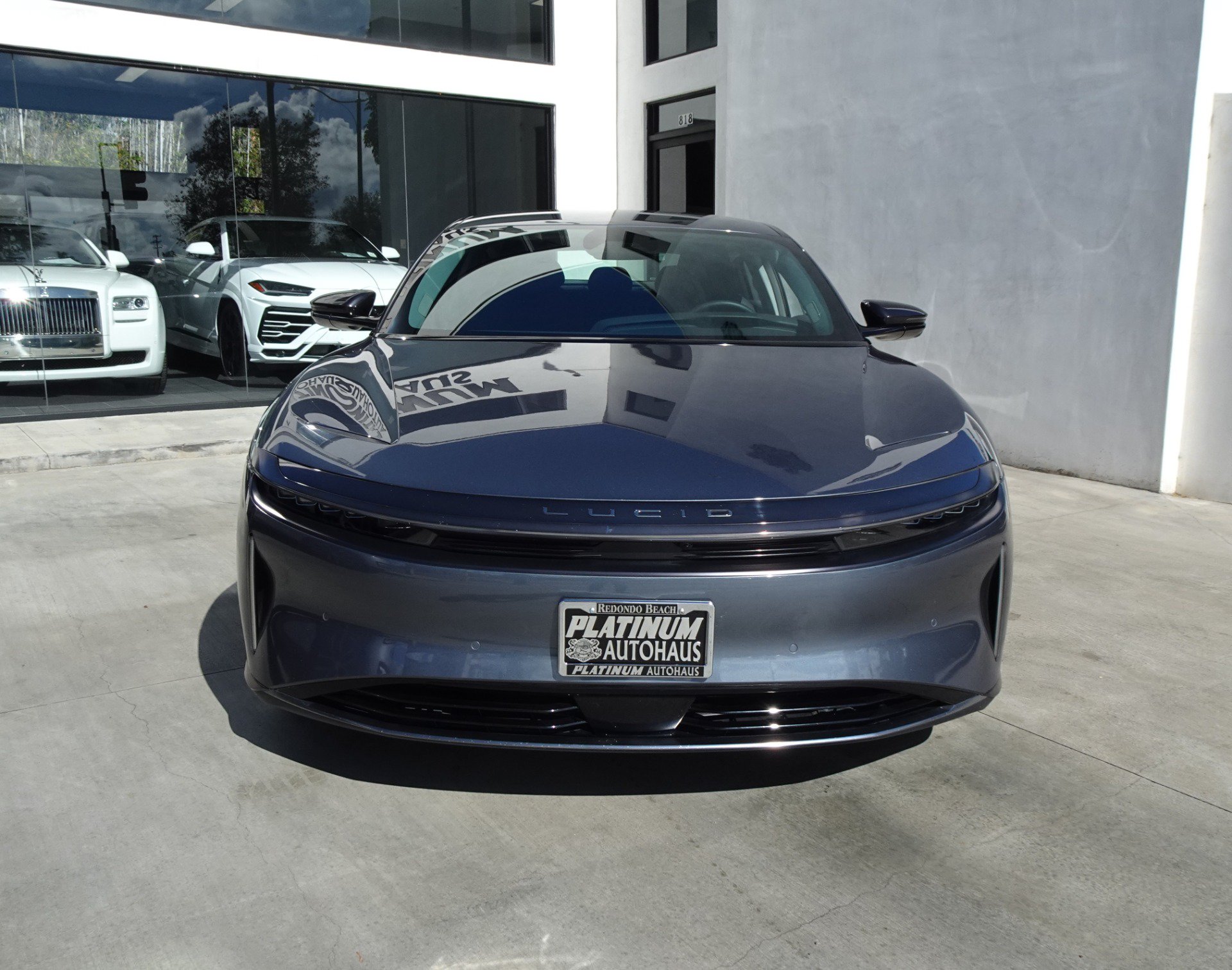 Used 2025 Lucid Air Touring AWD/4WD image 2