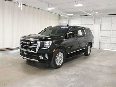 Used 2023 GMC Yukon XL SLT w/ SLT Luxury Package