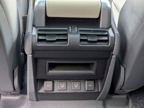 Used 2022 Land Rover Defender 110 X-Dynamic HSE image 30