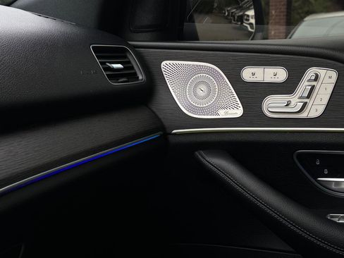 Used 2022 Mercedes-Benz GLE 350 4MATIC w/ AMG Line Exterior image 20