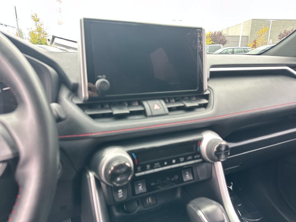 Used 2025 Toyota RAV4 SE w/ Weather & Moonroof Package AWD/4WD image 22