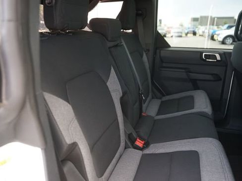 Used 2025 Ford Bronco 4-Door AWD/4WD image 16