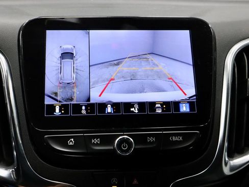 Used 2024 Chevrolet Equinox Premier AWD/4WD image 2