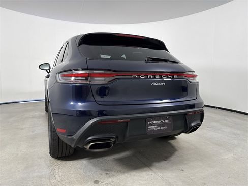 Certified 2022 Porsche Macan image 20