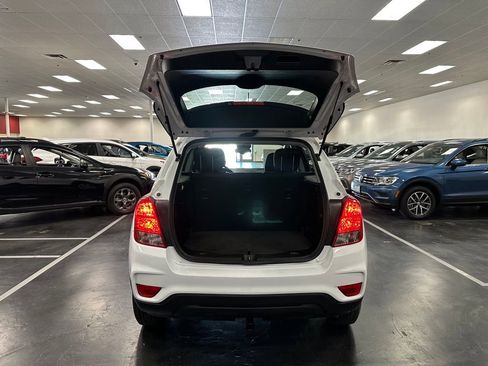 Used 2020 Chevrolet Trax LS image 26