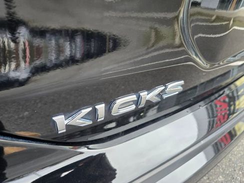 Used 2024 Nissan Kicks S image 13