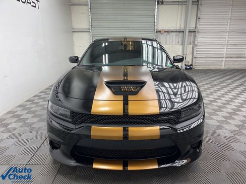 Used 2023 Dodge Charger R/T w/ Blacktop Package image 9