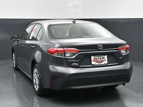 Used 2026 Toyota Corolla LE FWD image 4