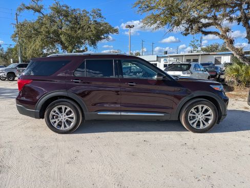Used 2023 Ford Explorer Limited w/ Limited Technology Package AWD/4WD image 2