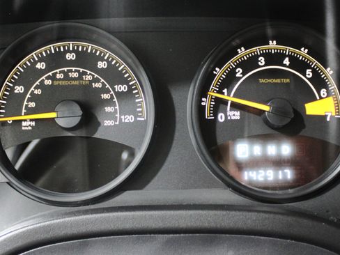 Used 2017 Jeep Patriot Sport image 10