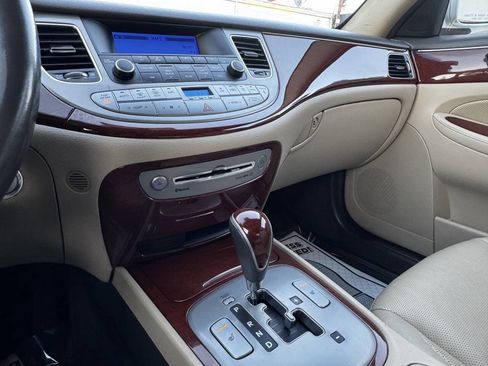 Used 2012 Hyundai Genesis 3.8 image 11