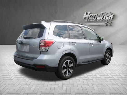 Used 2017 Subaru Forester 2.5i Limited w/ Popular Package #1 AWD/4WD image 9