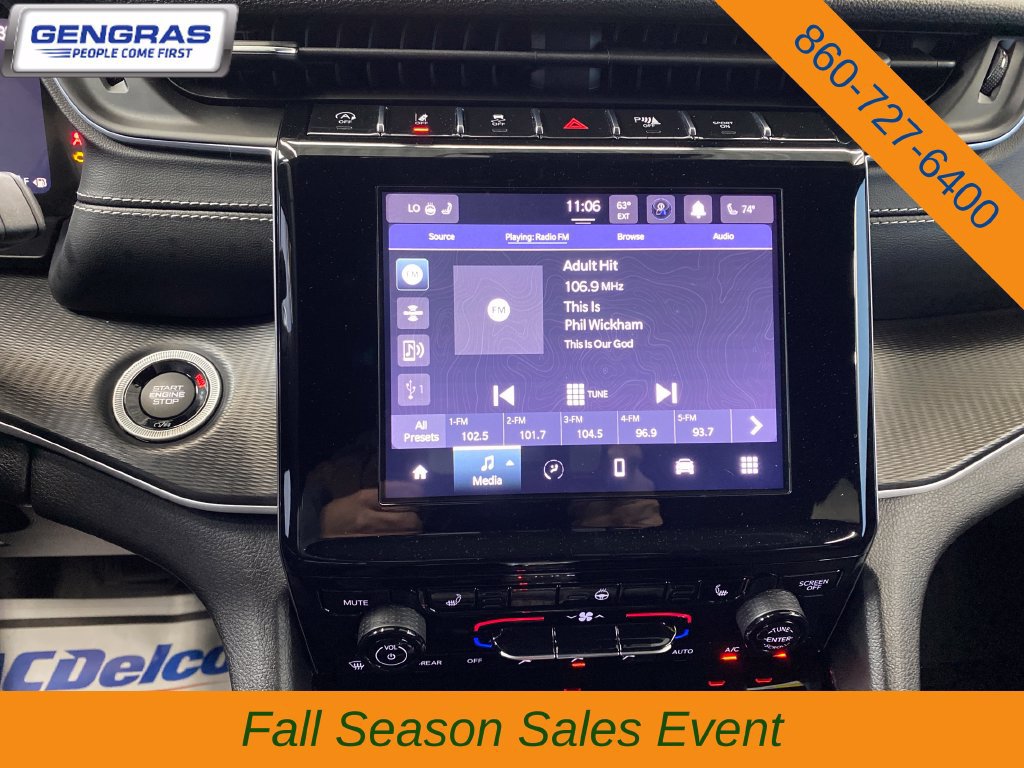 Used 2023 Jeep Grand Cherokee L Altitude AWD/4WD image 18