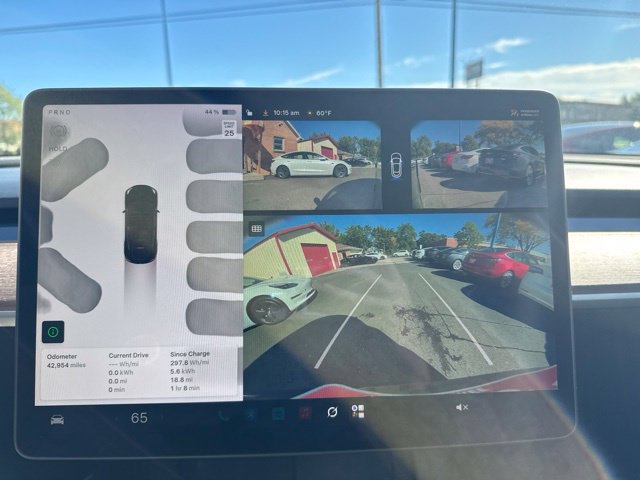 Used 2024 Tesla Model Y Long Range AWD/4WD image 32