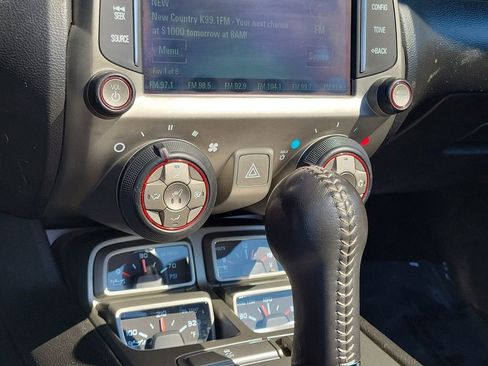 Used 2015 Chevrolet Camaro SS image 26